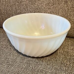 Fire king custard glass swirl, mixing bowl, vintage fire twist bowl
